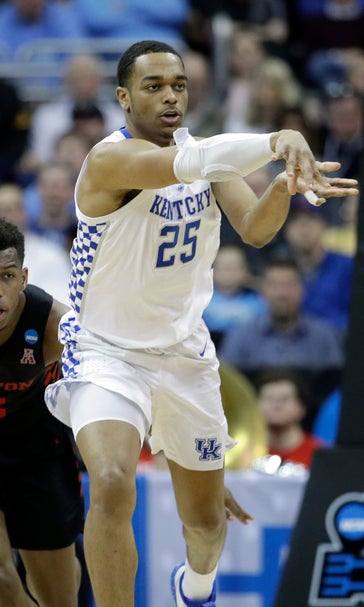 Herro late 3-pointer lifts Kentucky over Houston, to Elite 8